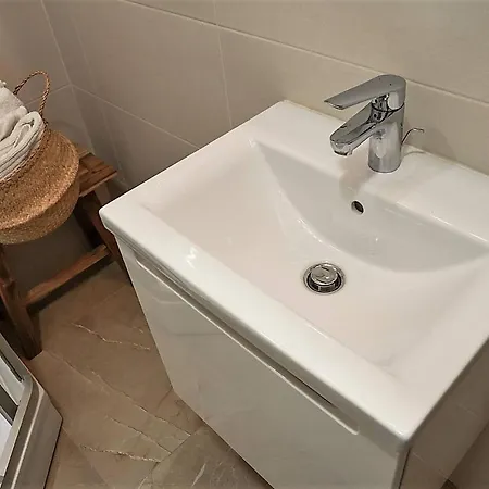 Apartment Centrally Located Cosy Studio